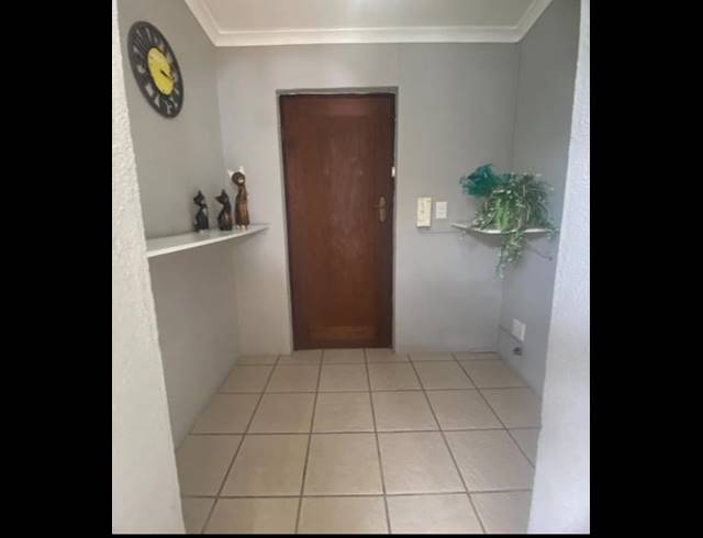 3 BEDROOM HOUSE FOR SALE IN OAKDALE
